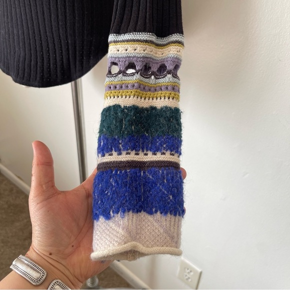 Free People Black Henley embroidered sleeves size Small - Picture 3 of 5